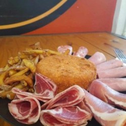 Camembert entier pané maison